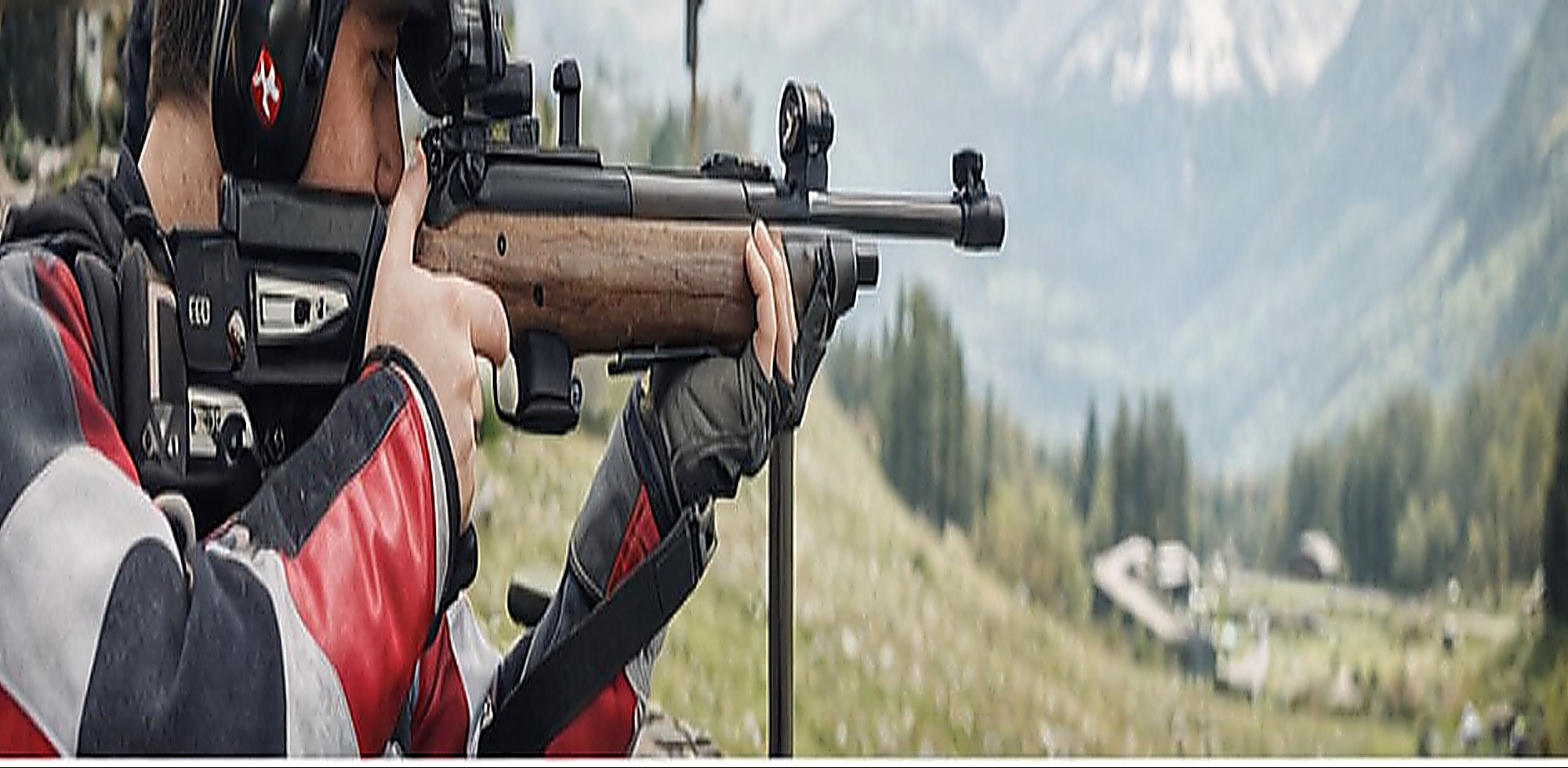 Schiesssport in Schweizer Natur mit Bergkulisse